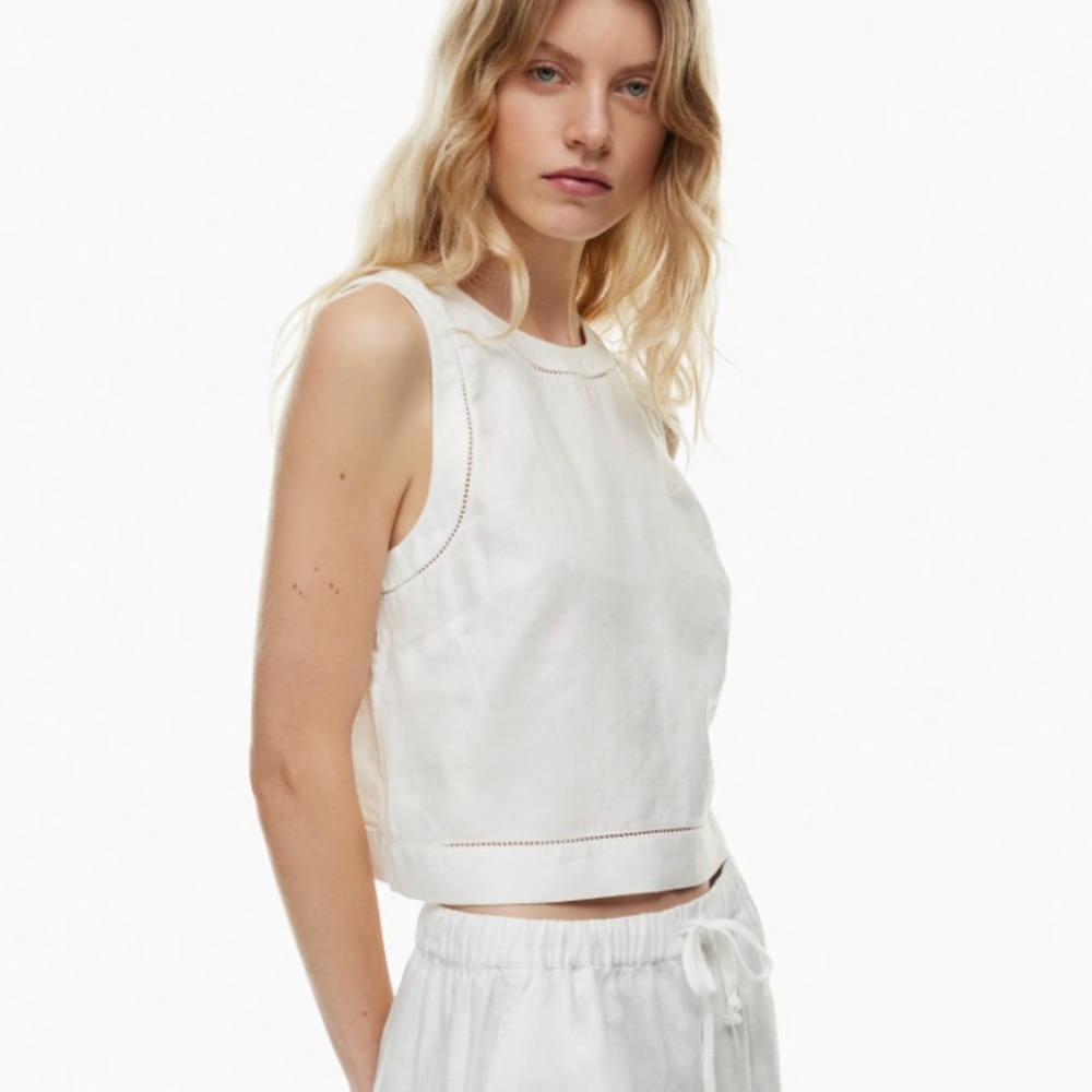 Aritzia Malta Linen Top